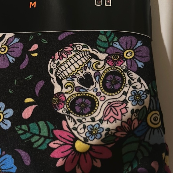 Halloween Ladies' Black Leggings - Picture 3 of 3